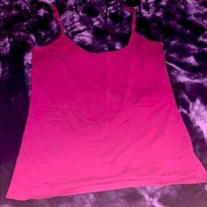 Women’s Old Navy layer tank Burgundy Large